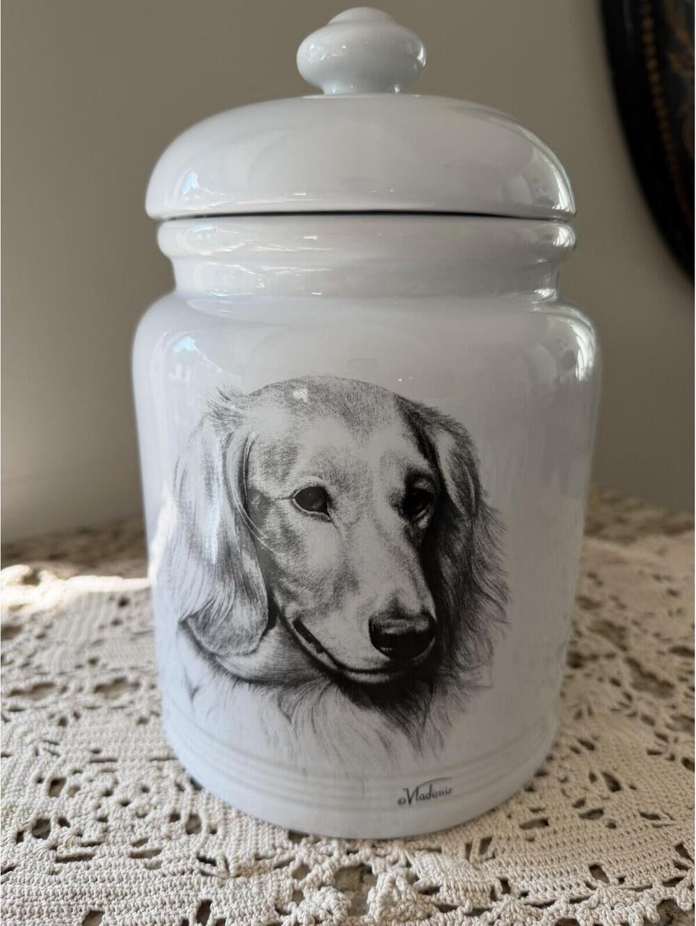Rosalinde Porcelain Dachshund “Best Of Show”  Cookie/Treat Jar Special Edition